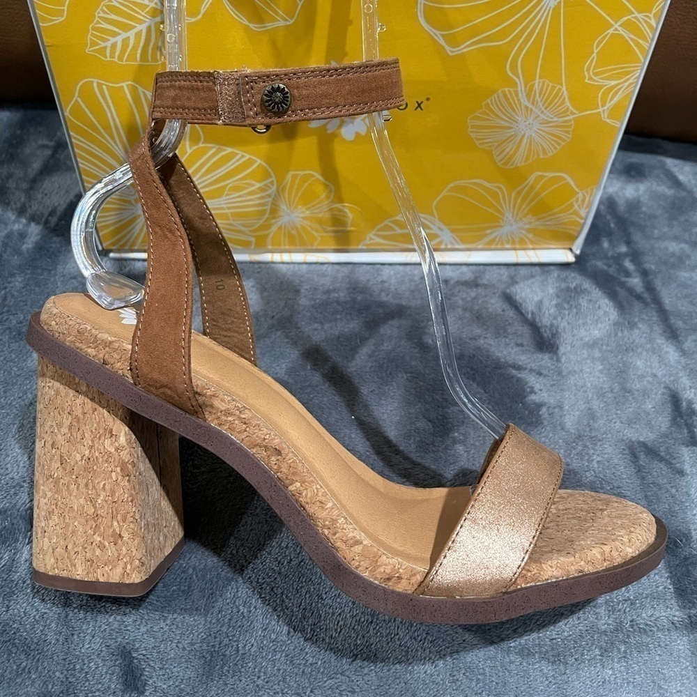 Yellowbox Caikos Chestnut Sandal - Picture 2 of 5